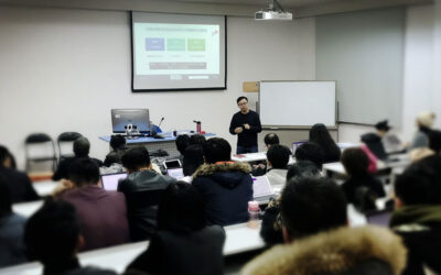 张荣显博士在复旦大学进行题为“如何利用在线内容分析法做研究”的讲座
